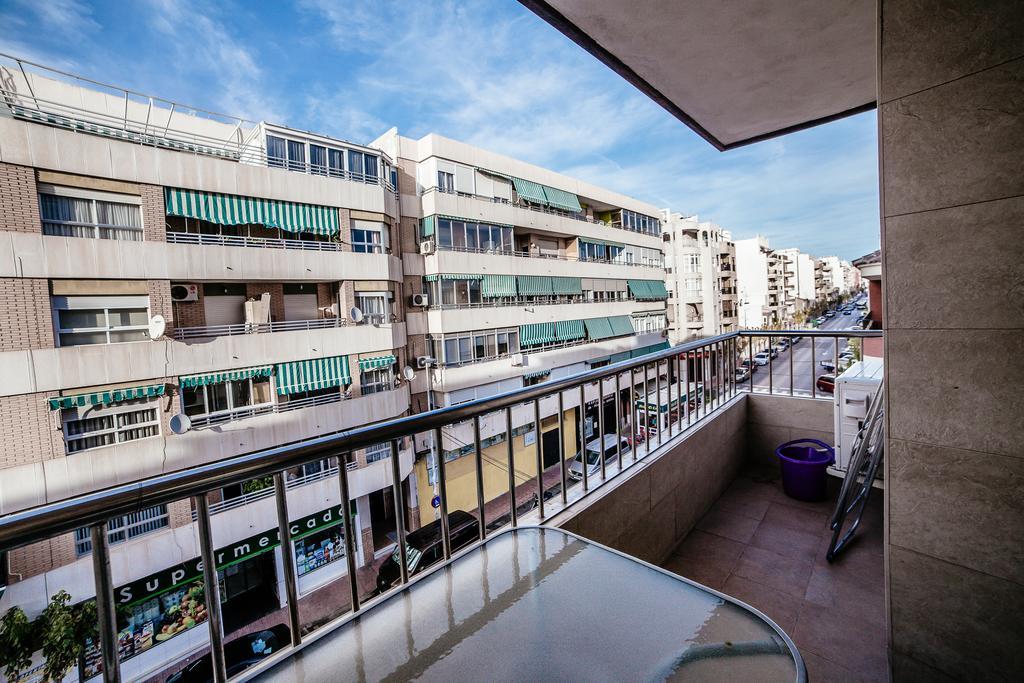 Apartamentos Madrid Torrevieja Exteriör bild